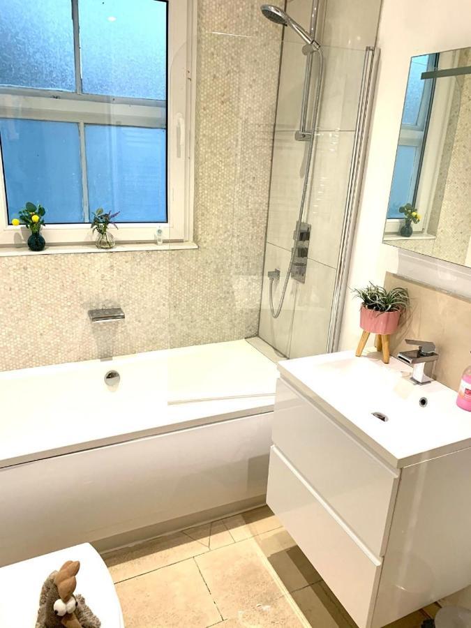 Apartemen Emmanuel House - Lovely One Bedroom Apt In A Historical Building - *